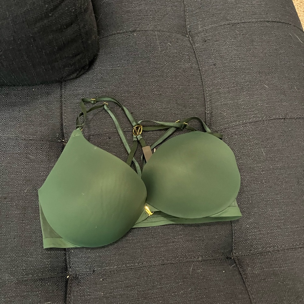 VS Bra